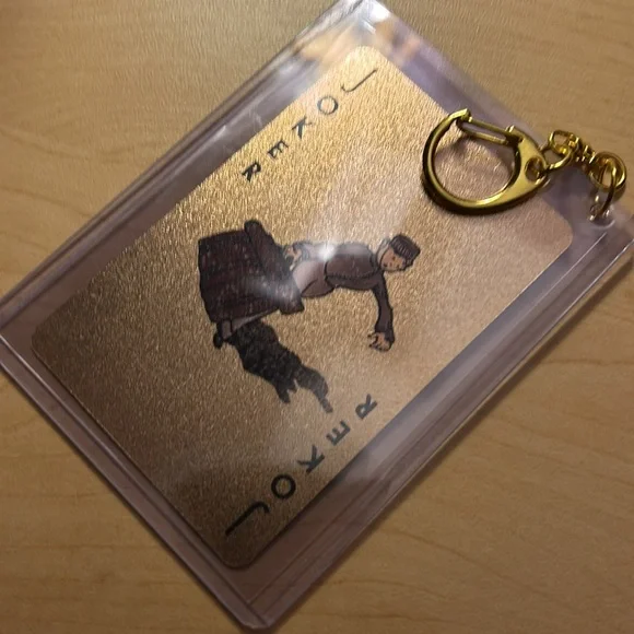 LOUIS VUITTON GOLD JOKER COLLECTABLE PLAYING CARD IN HARD CASE WITH COA - Picture 3 of 4